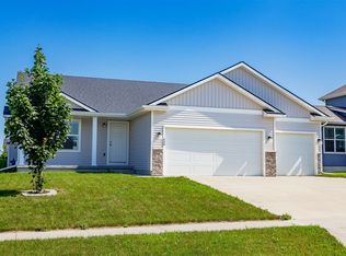 608 NE 56th St, Ankeny, IA 50021