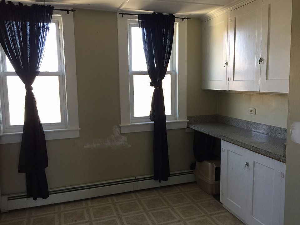 1st image of 19 Clyfton St #3