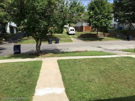 4th image of 1831 Kenwood Blvd SE