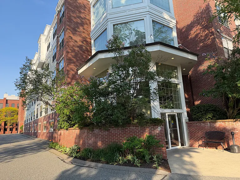 248 Albion St #312 — Photo 1