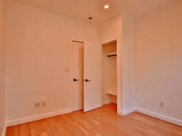 112 East 7th Street image 6 of 11