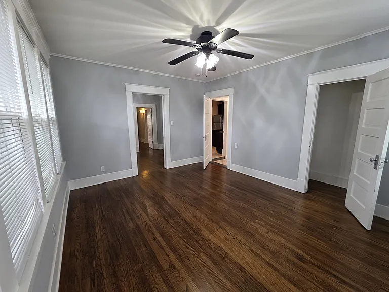 1401 S Elwood Ave — Photo 13