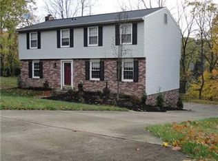 214 E Edgewood Dr, Mcmurray, PA