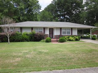 132 Christopher Cir, Athens, AL 35611