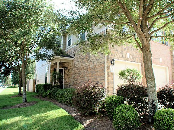 2nd image of 16048 Summerville Lake Dr