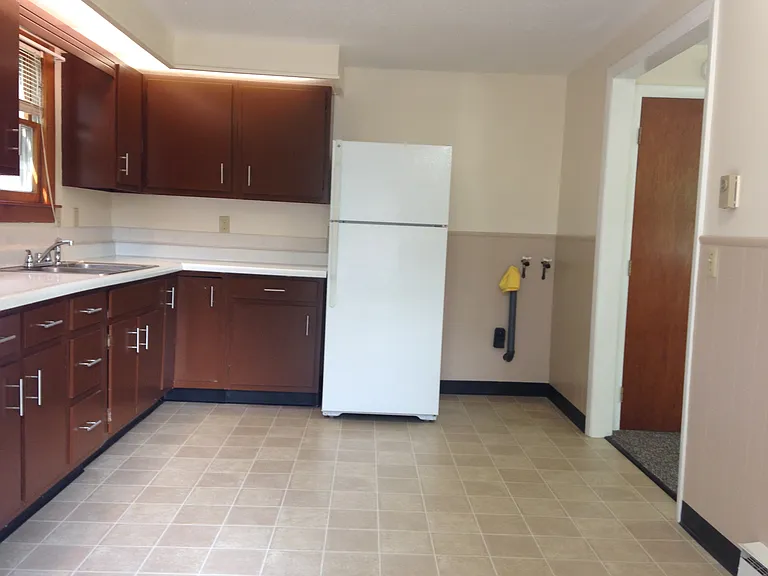 175 Woodlawn Ave — Photo 5