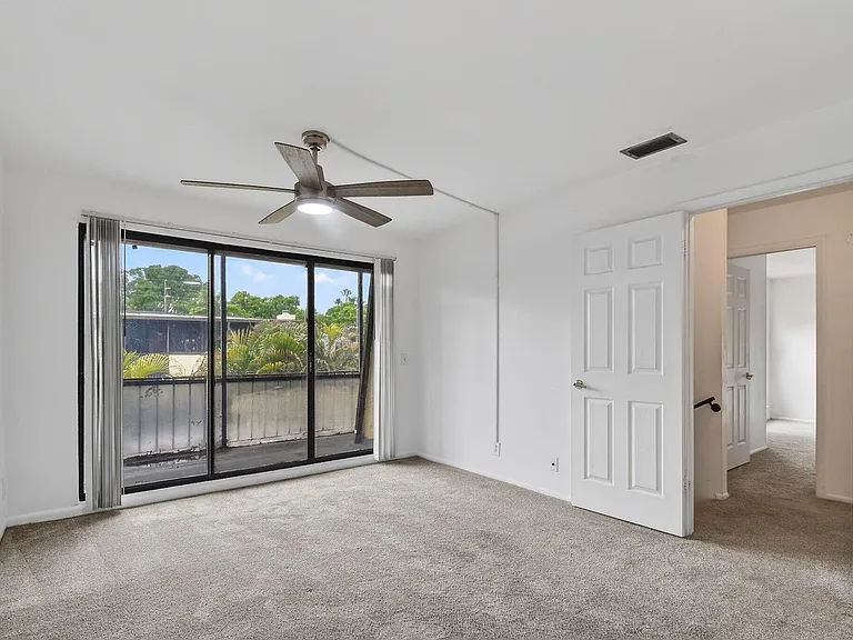 3502 Gardens East Dr #B — Photo 32