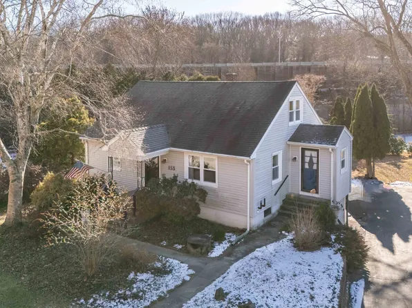 153 Fort Shantok Road, Montville, CT 06382