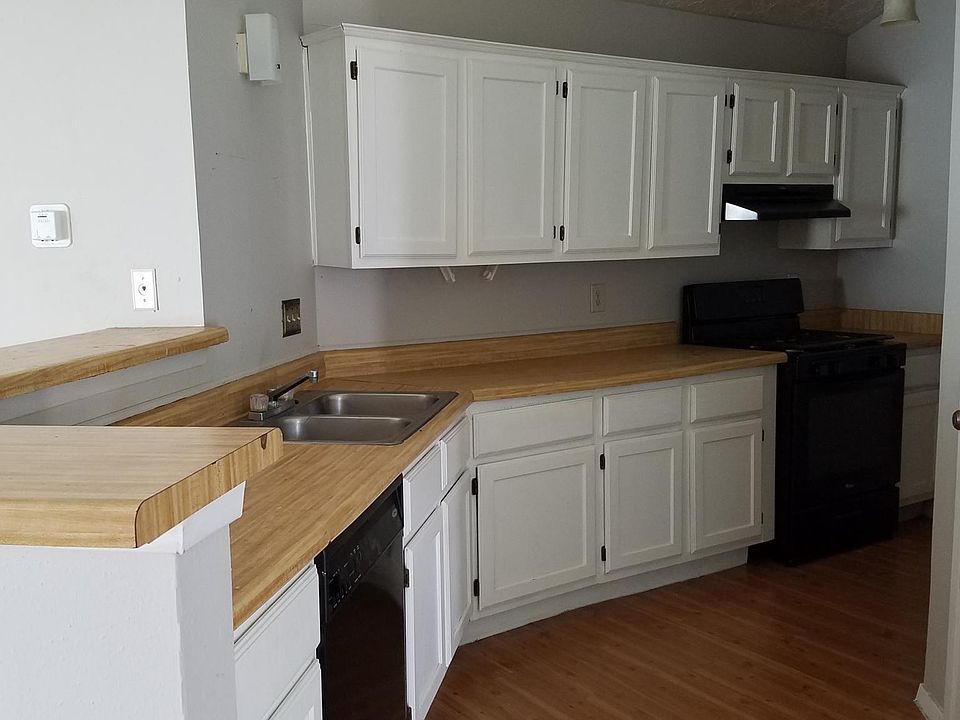 1st image of 7119 Goldendale Ct #1