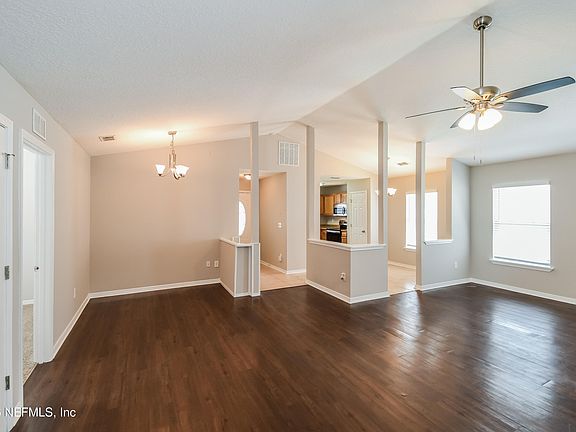 5th image of 8450 MAPLE Street