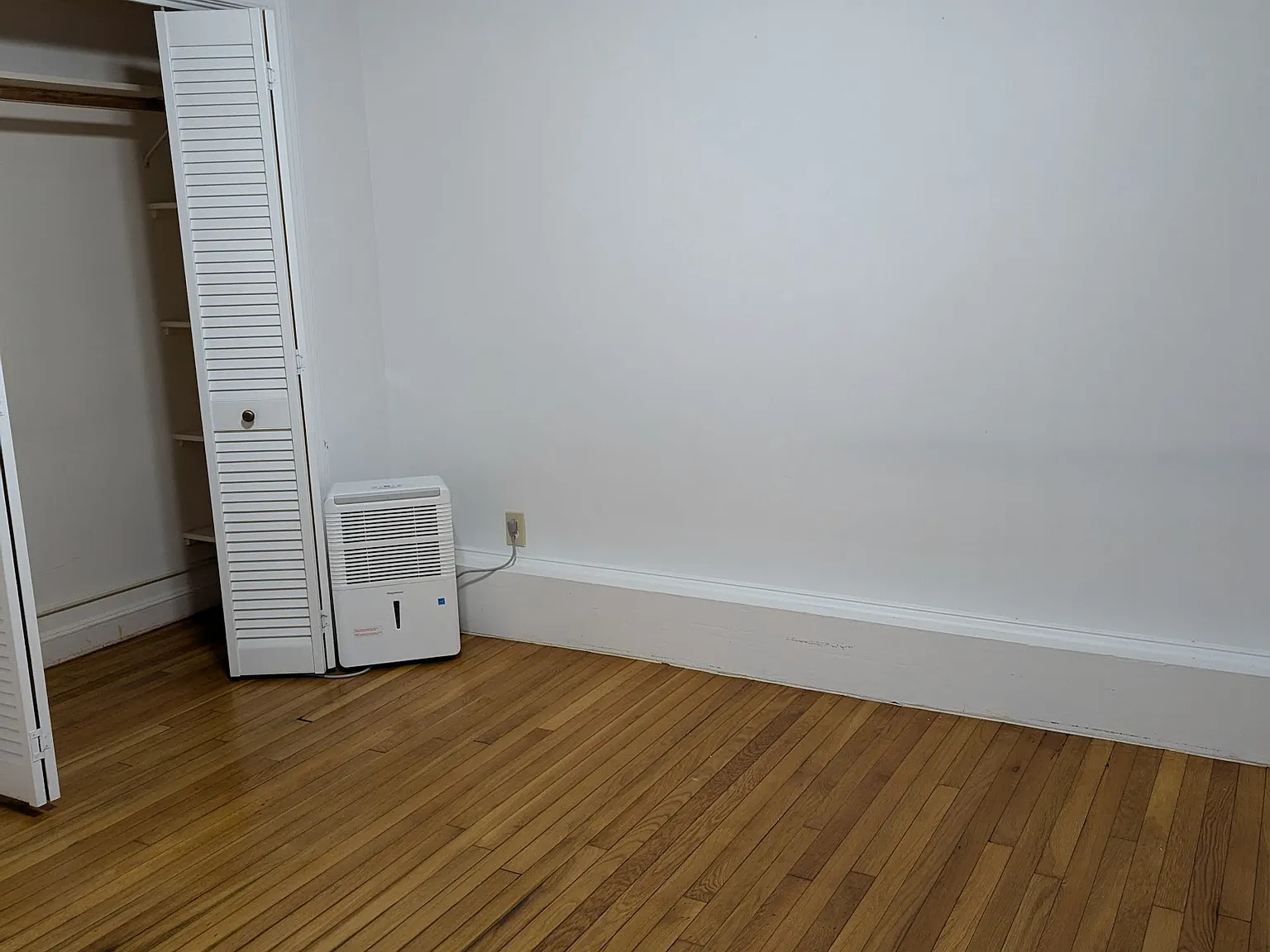 35 Commonwealth Ave — Photo 2