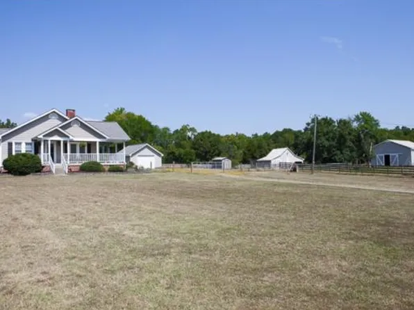 6673 State Highway 62 E, Liberty, NC 27298