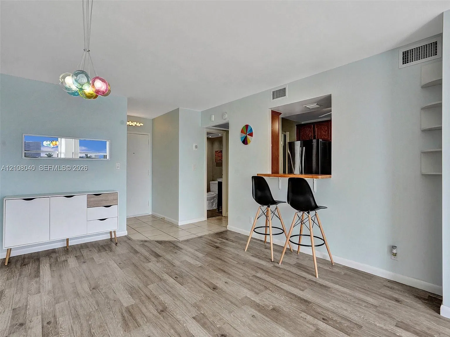 Desoto Park North Condo — Photo 4