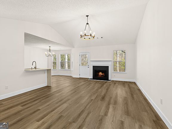 3rd image of 6604 Chesepeake Trl