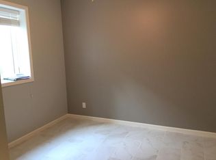 1030 Ohio St #2, Lawrence, KS 66044