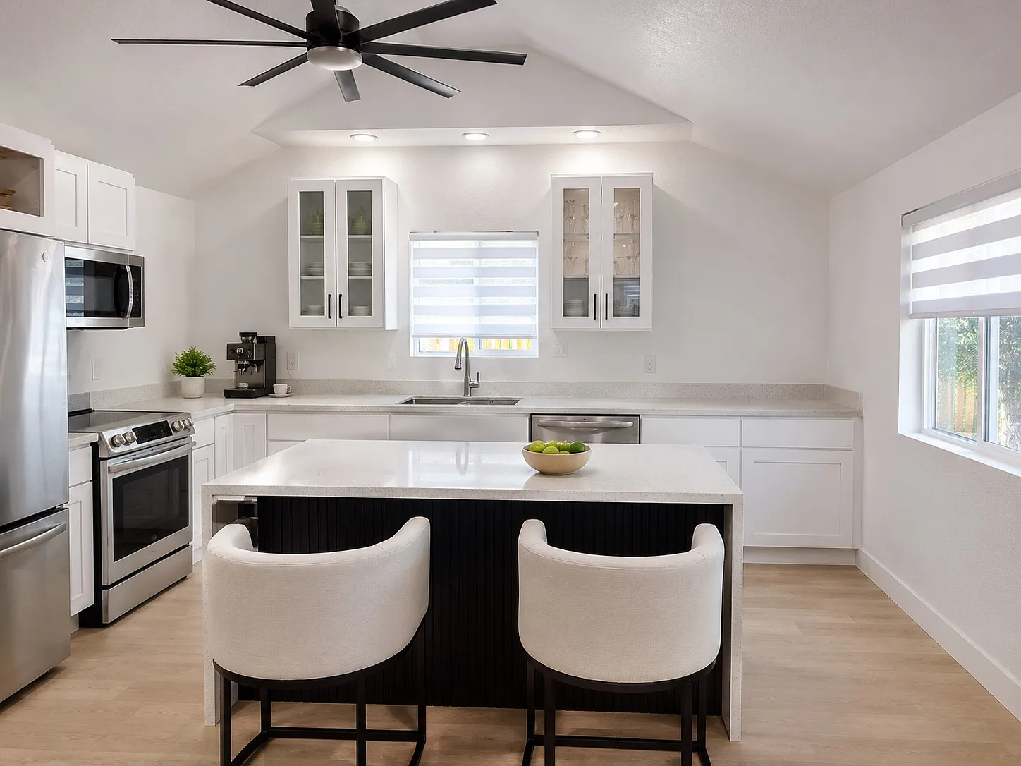 3 bed, 1850 sqft, $2,400 — Photo 3