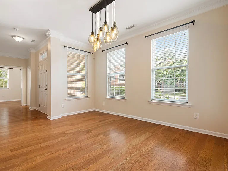 232 Lone Star Way — Photo 11