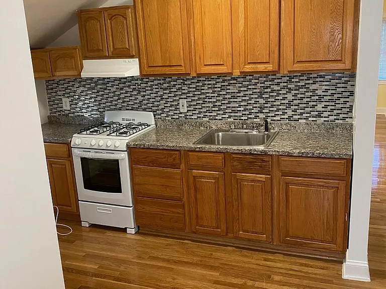 29 Waldo Ave #3 — Photo 14