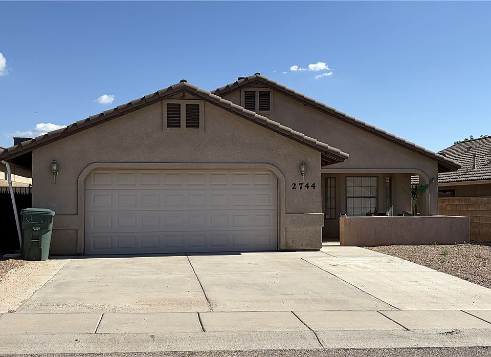 1st image of 2744 Emerson Avenue