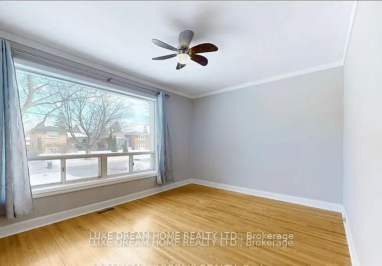 16 Perivale Cres — Photo 13