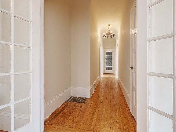 2nd image of 2355 Jones St #4