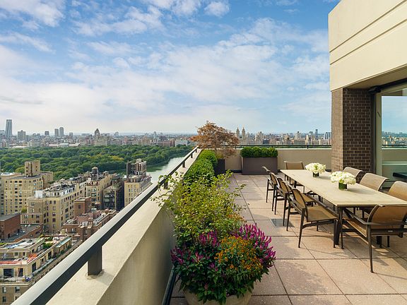 5th image of 50 E 89th St APT A