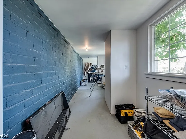 1112 5th Pl — Photo 35