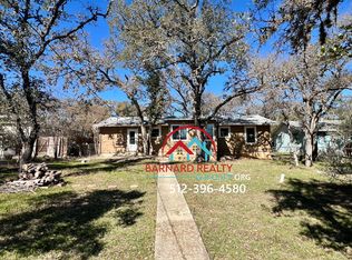 105 W Hillcrest Dr, San Marcos, TX 78666
