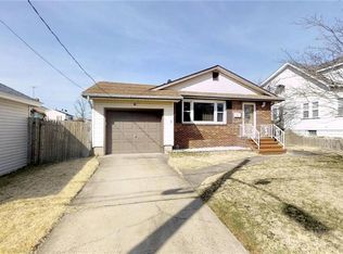 12 Chapel St, Edison, NJ 08817