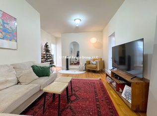 66-5 Egmont St, Brookline, MA 02446