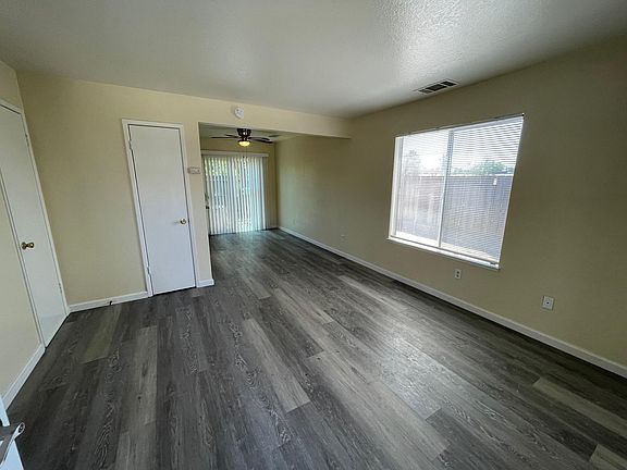 3rd image of 1775 W North Bear Creek Dr