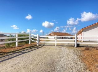9129 Madison Ln, Agua Dulce, CA 91390