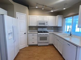 2455 W Baystone Dr, Meridian, ID 83646