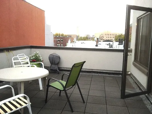 Rented by Nooklyn NYC LLC | media 68