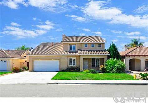 1st image of 3913 Estancia Dr