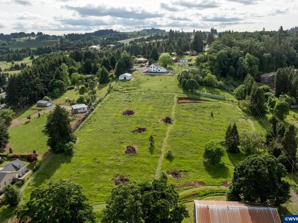 6695 Elmhurst Ave S, Salem, OR 97306
