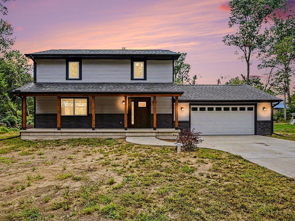 1st image of 51249 Courtyard Ln