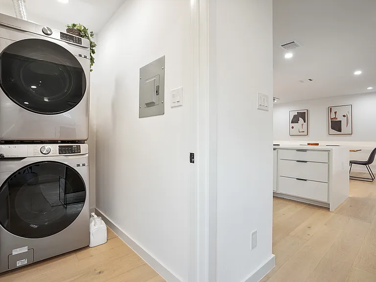 2304 Aldford Dr — Photo 14