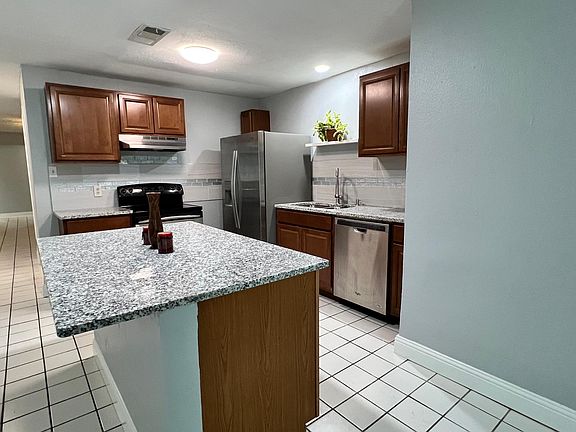 2nd image of 623 E University Dr