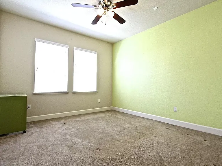Game Room (5th Bed Room)