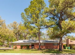 6209 Ravenswood Dr, Fort Worth, TX 76112