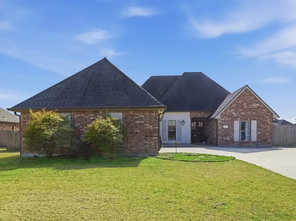 943 N Ella Kate Ln, Lake Charles, LA 70605