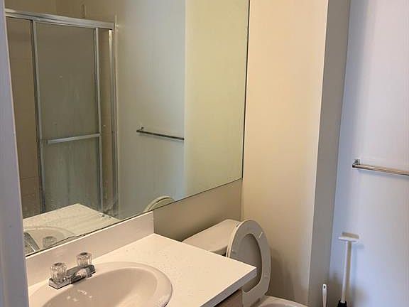 3rd image of 22129 Atlantic Pointe