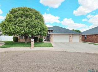 1013 Armstrong Cir, Clovis, NM 88101