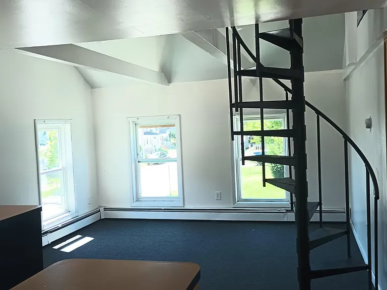 172 Tenbroeck Ave #3 — Photo 3
