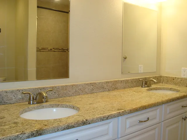 2234 Rose Ln — Photo 10
