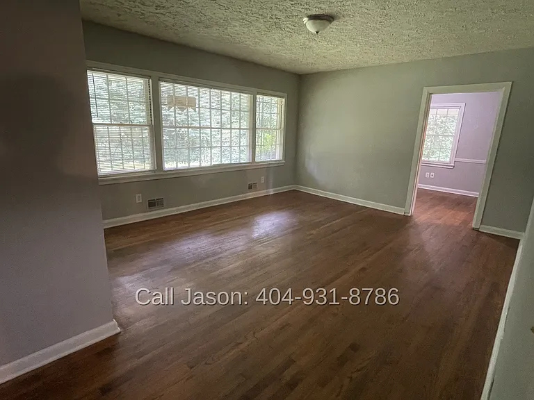 1911 Delowe Dr SW — Photo 5
