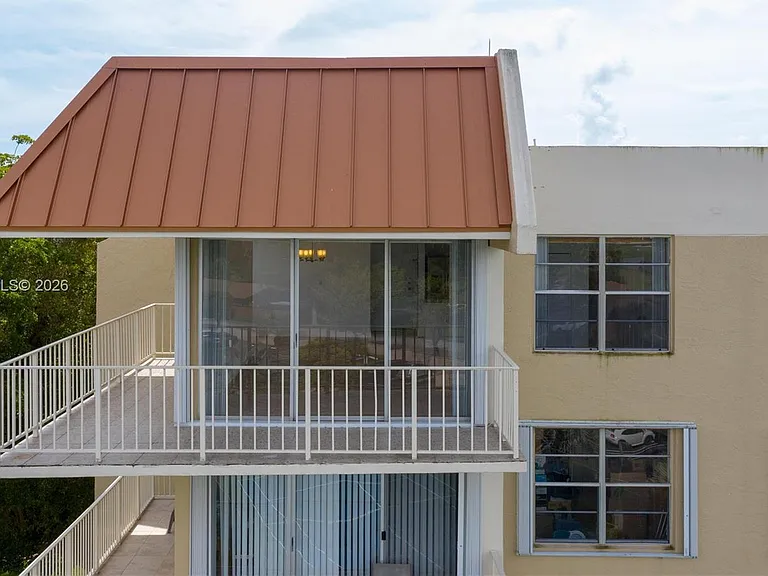 13120 SW 92nd Ave #B-6 — Photo 2
