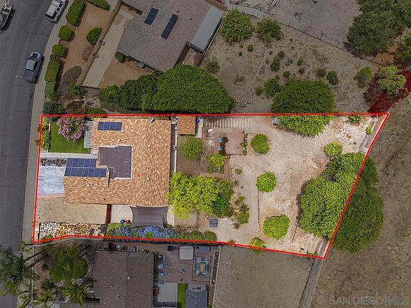 5th image of 9644 Cecilwood Dr