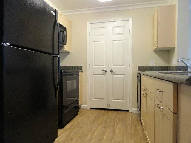 2nd image of 1550 Technology Dr Unit 4059